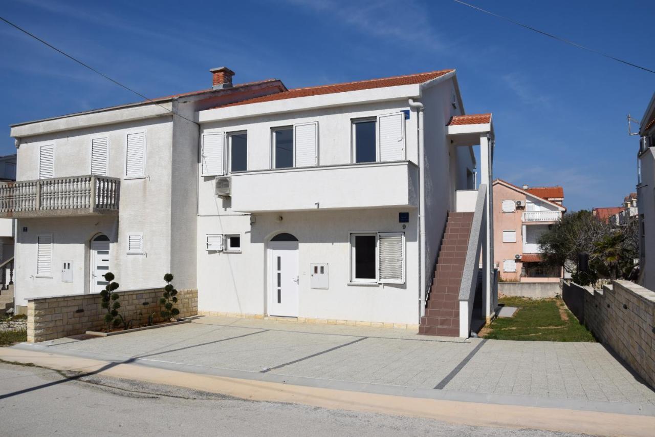 Apartment Bogdan 2 Povljana Exteriör bild